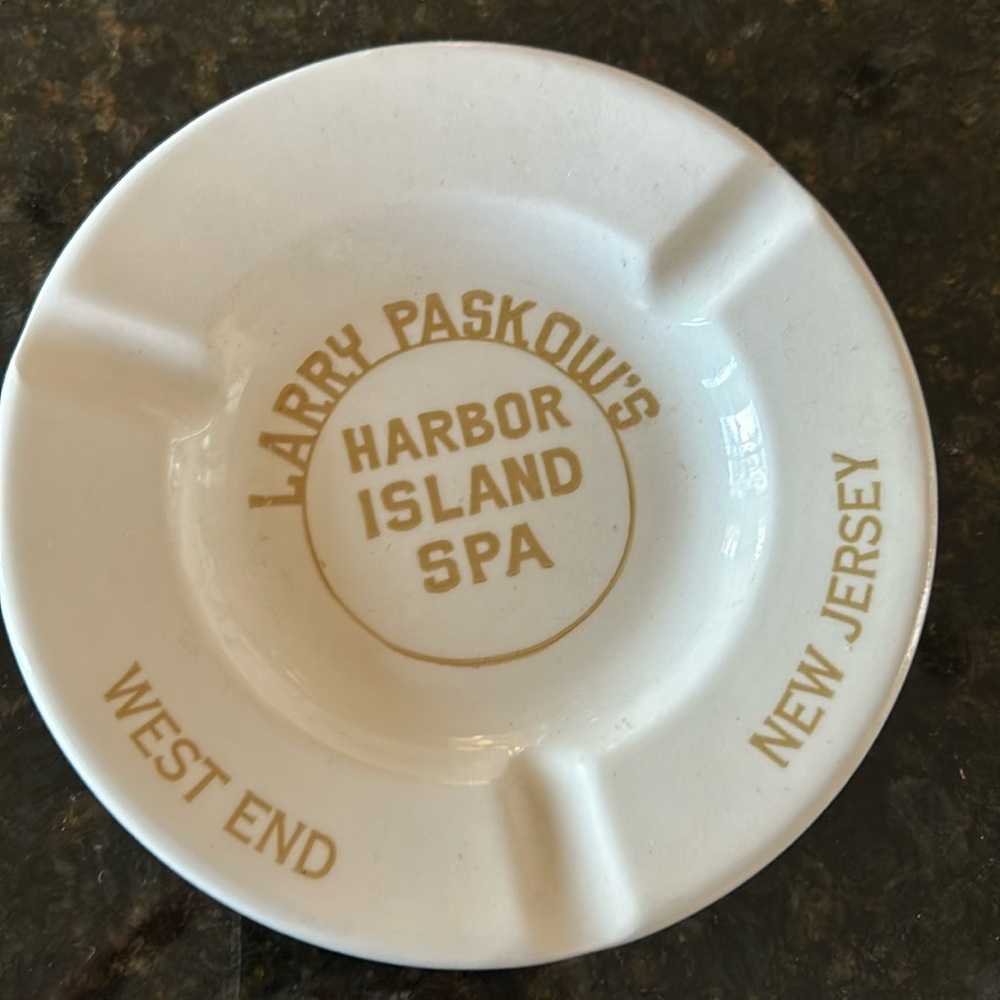 Vintage Ashtray-Harbor Island Spa